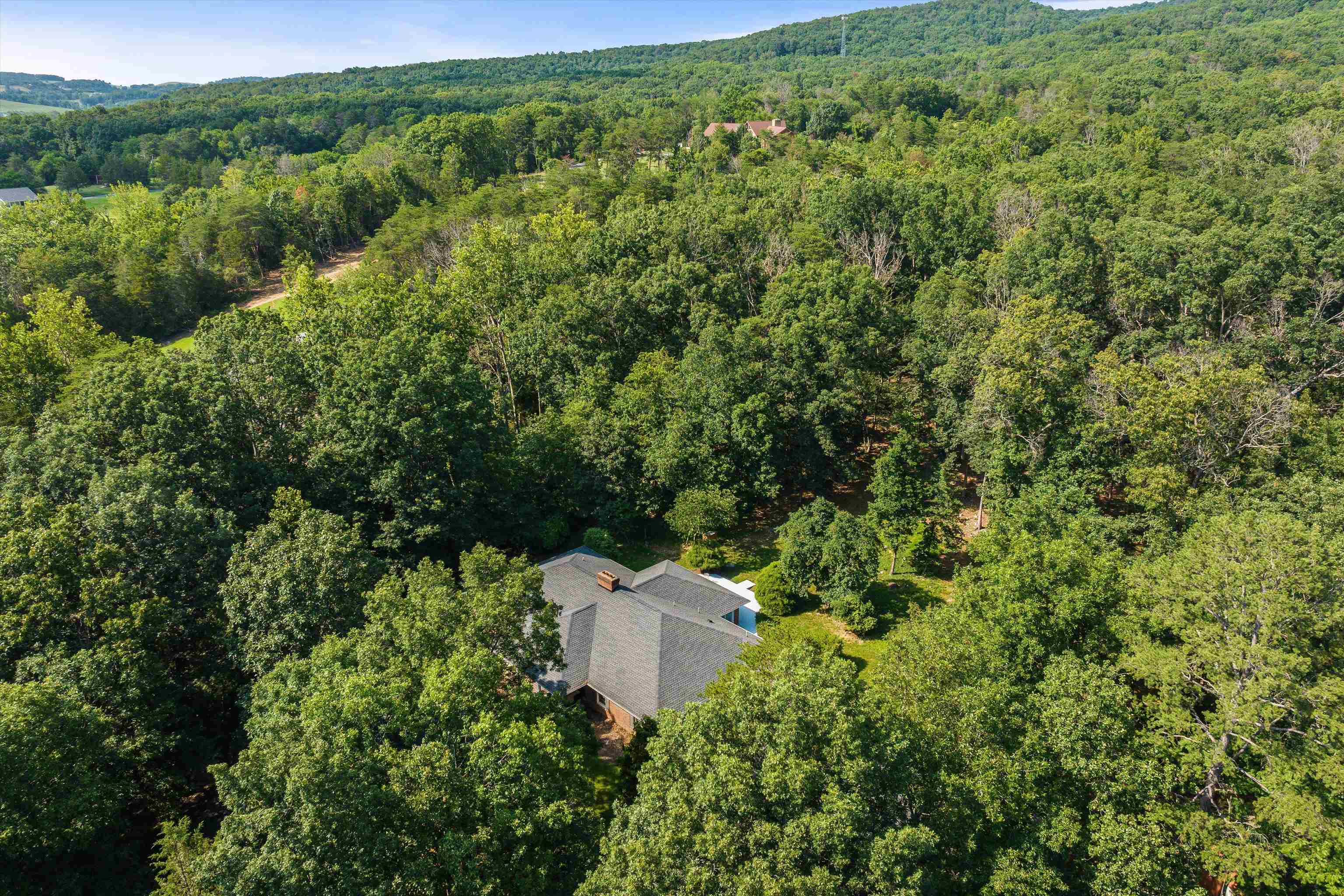 5983 LABS RUN LN, PENN LAIRD, Virginia 22846, 4 Bedrooms Bedrooms, ,3 BathroomsBathrooms,Residential,5983 LABS RUN LN,662500 MLS # 662500