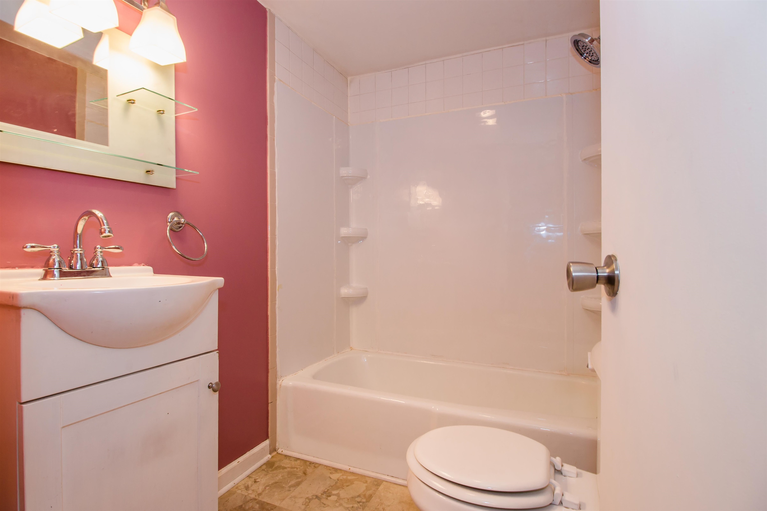 409 BRUCE ST, BRIDGEWATER, Virginia 22812, 3 Bedrooms Bedrooms, ,2 BathroomsBathrooms,Residential,409 BRUCE ST,663885 MLS # 663885