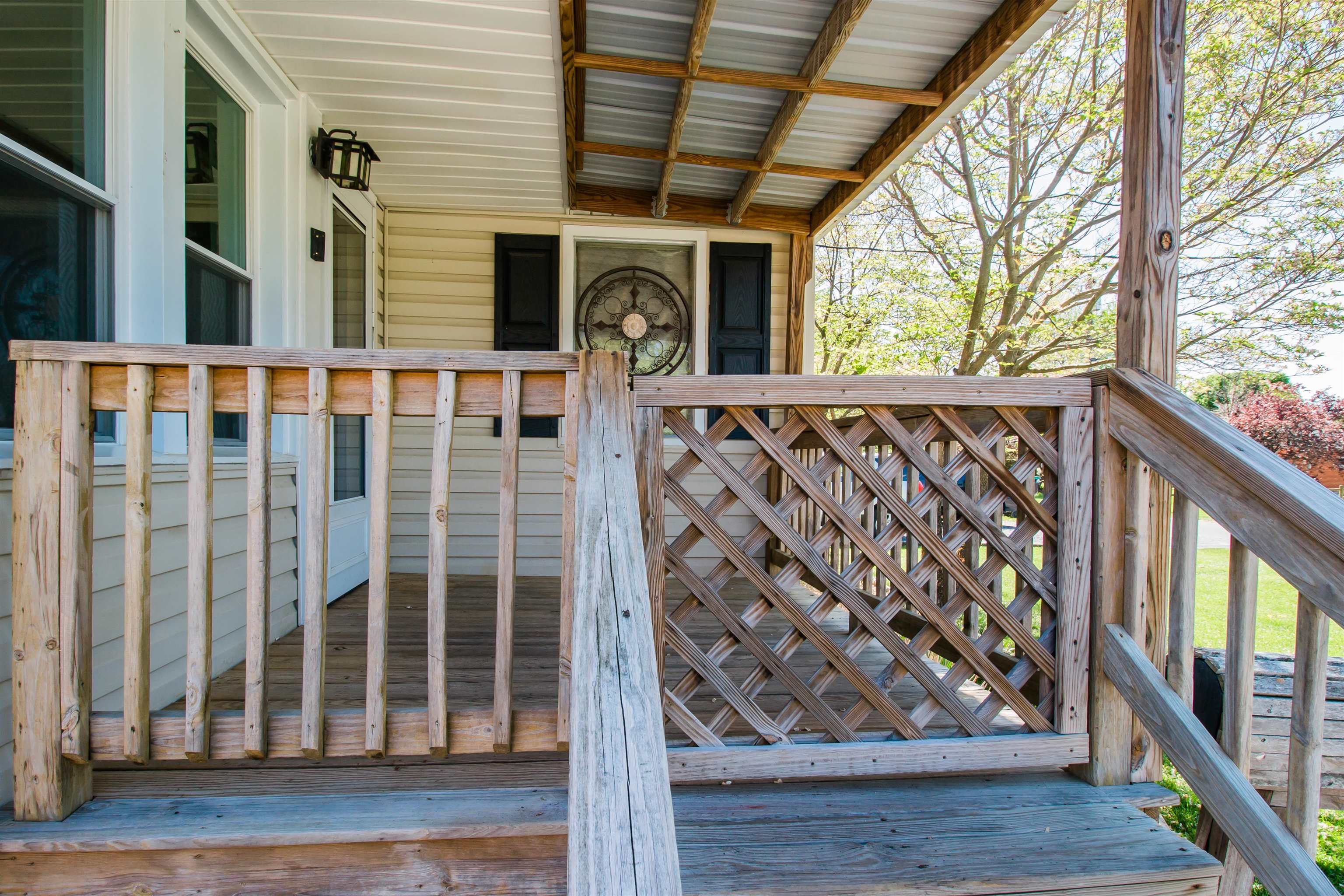 409 BRUCE ST, BRIDGEWATER, Virginia 22812, 3 Bedrooms Bedrooms, ,2 BathroomsBathrooms,Residential,409 BRUCE ST,663885 MLS # 663885