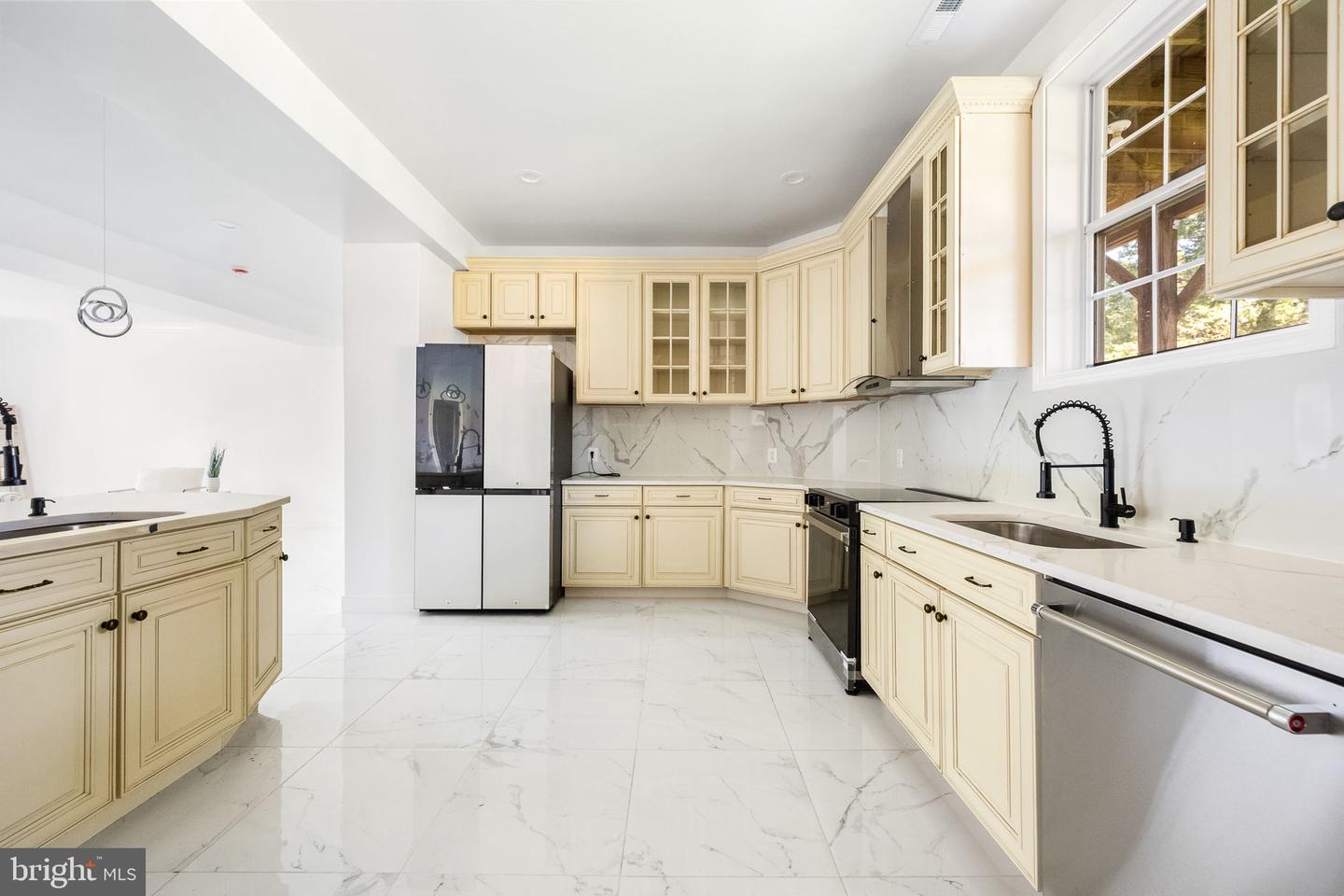 6709 S BENSON DR, ALEXANDRIA, Virginia 22306, 6 Bedrooms Bedrooms, 12 Rooms Rooms,5 BathroomsBathrooms,Residential,For sale,6709 S BENSON DR,VAFX2258908 MLS # VAFX2258908 6709 S BENSON DR, ALEXANDRIA, Virginia 22306, 6 Bedrooms Bedrooms, 12 Rooms Rooms,5 BathroomsBathrooms,Residential,For sale,6709 S BENSON DR,VAFX2258908 MLS # VAFX2258908