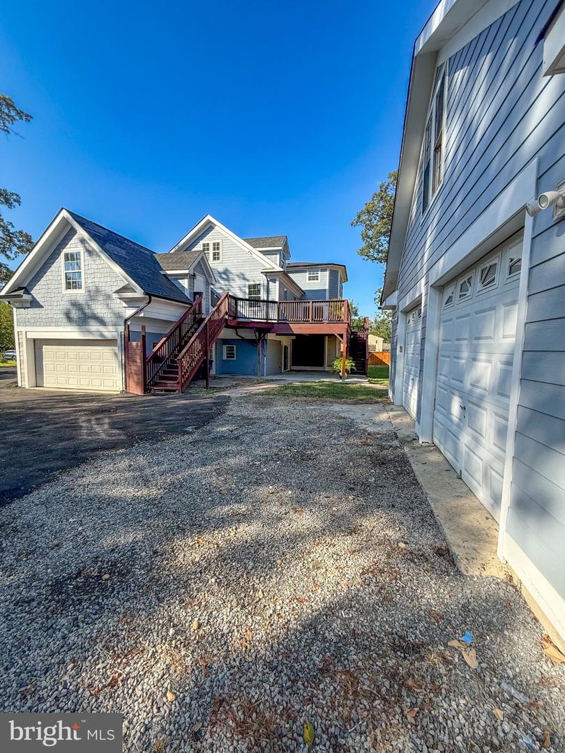 6709 S BENSON DR, ALEXANDRIA, Virginia 22306, 6 Bedrooms Bedrooms, 12 Rooms Rooms,5 BathroomsBathrooms,Residential,For sale,6709 S BENSON DR,VAFX2258908 MLS # VAFX2258908