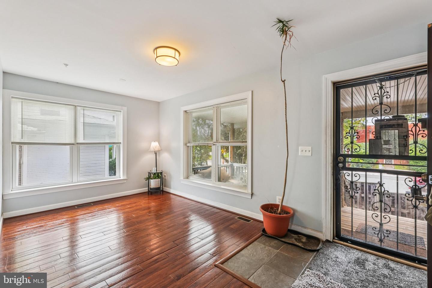 4905 MINNESOTA AVE NE, WASHINGTON, District Of Columbia 20019, 5 Bedrooms Bedrooms, ,4 BathroomsBathrooms,Residential,For sale,4905 MINNESOTA AVE NE,DCDC2213930 MLS # DCDC2213930