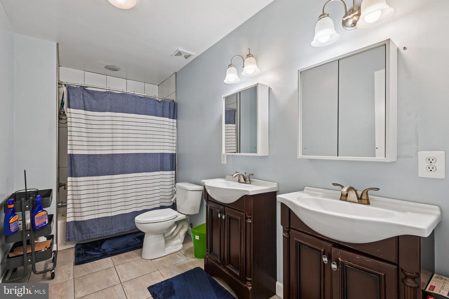 4905 MINNESOTA AVE NE, WASHINGTON, District Of Columbia 20019, 5 Bedrooms Bedrooms, ,4 BathroomsBathrooms,Residential,For sale,4905 MINNESOTA AVE NE,DCDC2213930 MLS # DCDC2213930
