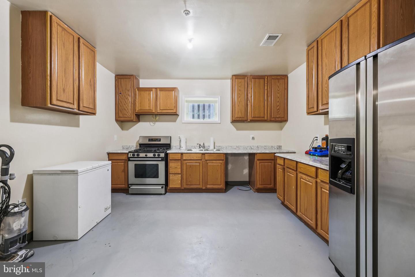 4905 MINNESOTA AVE NE, WASHINGTON, District Of Columbia 20019, 5 Bedrooms Bedrooms, ,4 BathroomsBathrooms,Residential,For sale,4905 MINNESOTA AVE NE,DCDC2213930 MLS # DCDC2213930