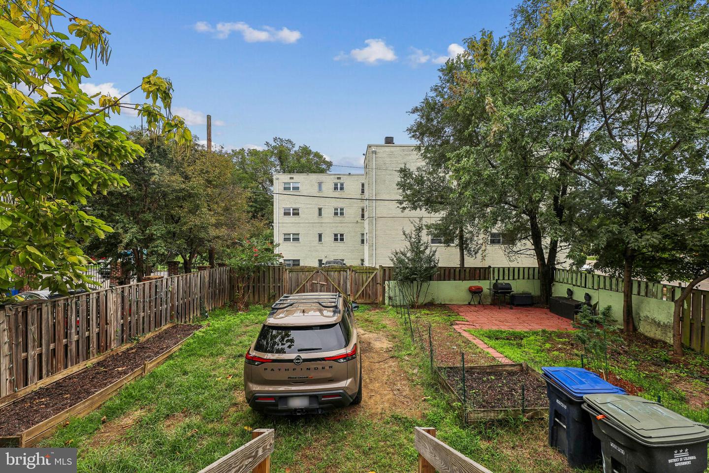 4905 MINNESOTA AVE NE, WASHINGTON, District Of Columbia 20019, 5 Bedrooms Bedrooms, ,4 BathroomsBathrooms,Residential,For sale,4905 MINNESOTA AVE NE,DCDC2213930 MLS # DCDC2213930
