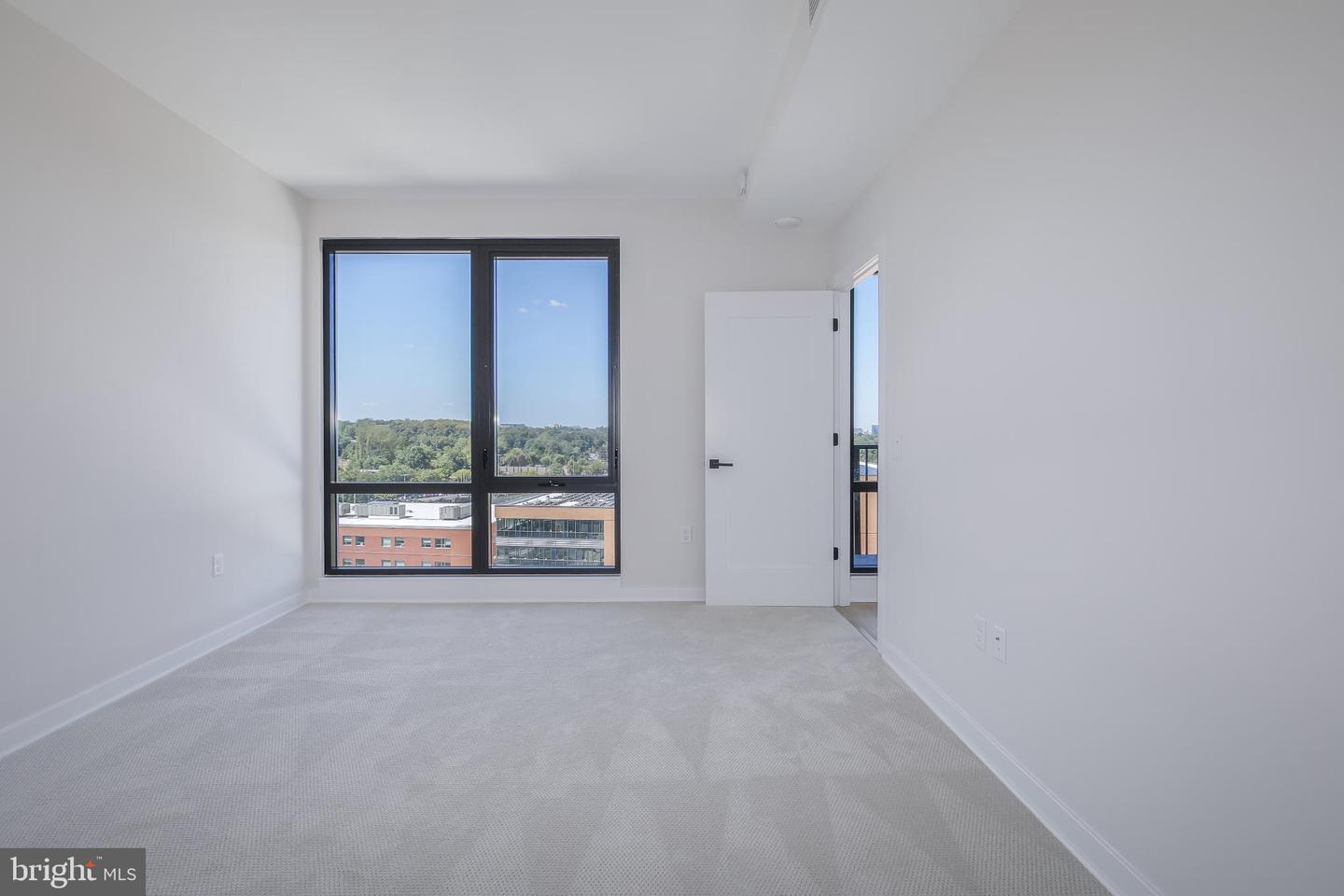 255 W. FALLS STATION BLVD #911, FALLS CHURCH, Virginia 22046, 2 Bedrooms Bedrooms, 4 Rooms Rooms,2 BathroomsBathrooms,Residential,For sale,255 W. FALLS STATION BLVD #911,VAFA2003194 MLS # VAFA2003194