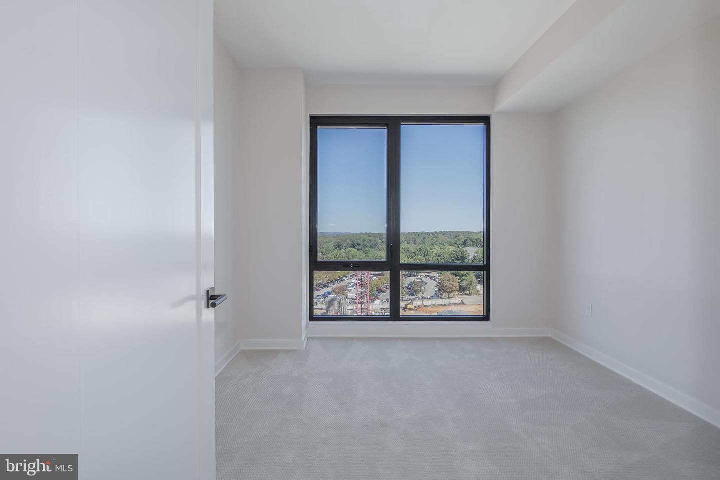 255 W. FALLS STATION BLVD #911, FALLS CHURCH, Virginia 22046, 2 Bedrooms Bedrooms, 4 Rooms Rooms,2 BathroomsBathrooms,Residential,For sale,255 W. FALLS STATION BLVD #911,VAFA2003194 MLS # VAFA2003194