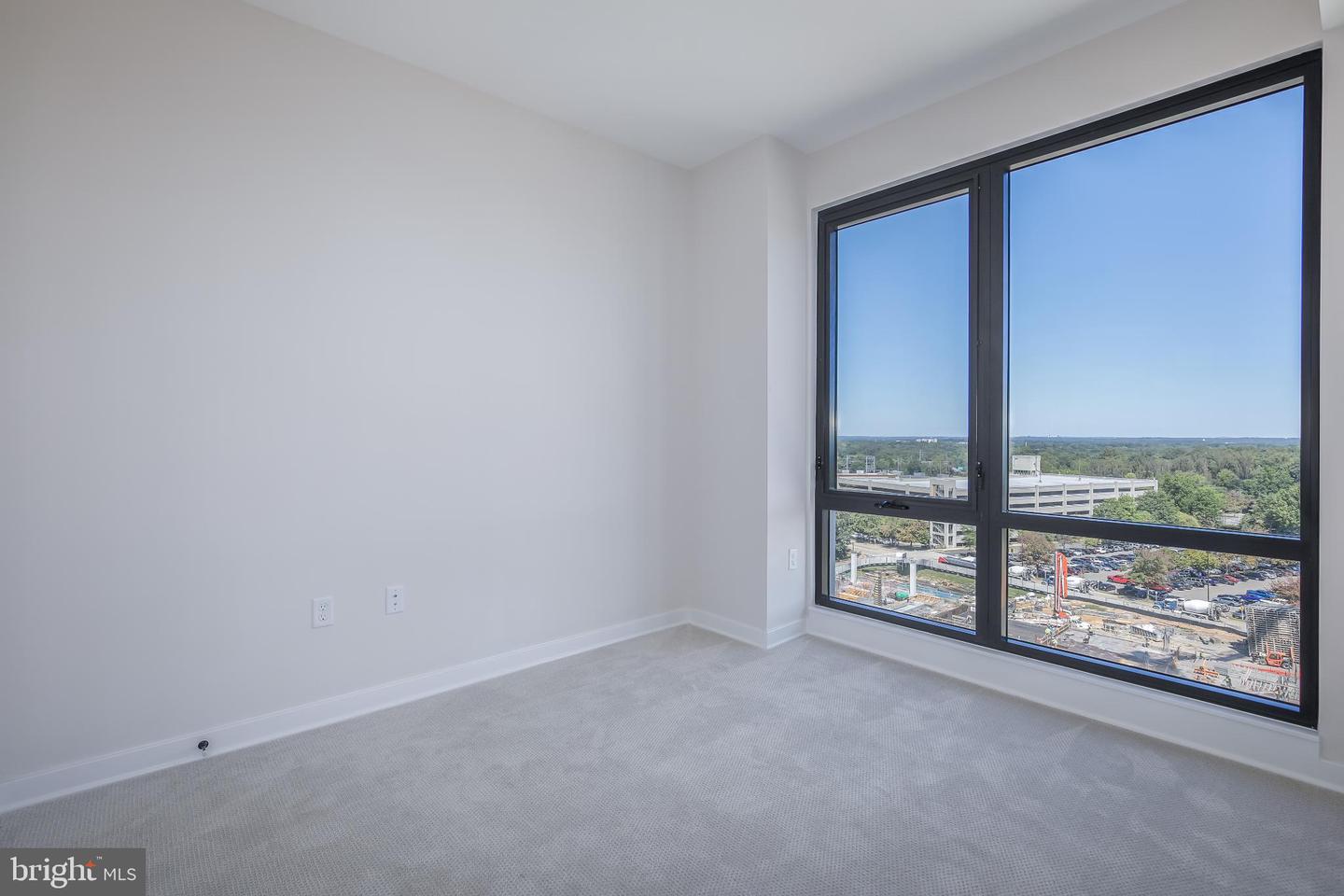 255 W. FALLS STATION BLVD #911, FALLS CHURCH, Virginia 22046, 2 Bedrooms Bedrooms, 4 Rooms Rooms,2 BathroomsBathrooms,Residential,For sale,255 W. FALLS STATION BLVD #911,VAFA2003194 MLS # VAFA2003194