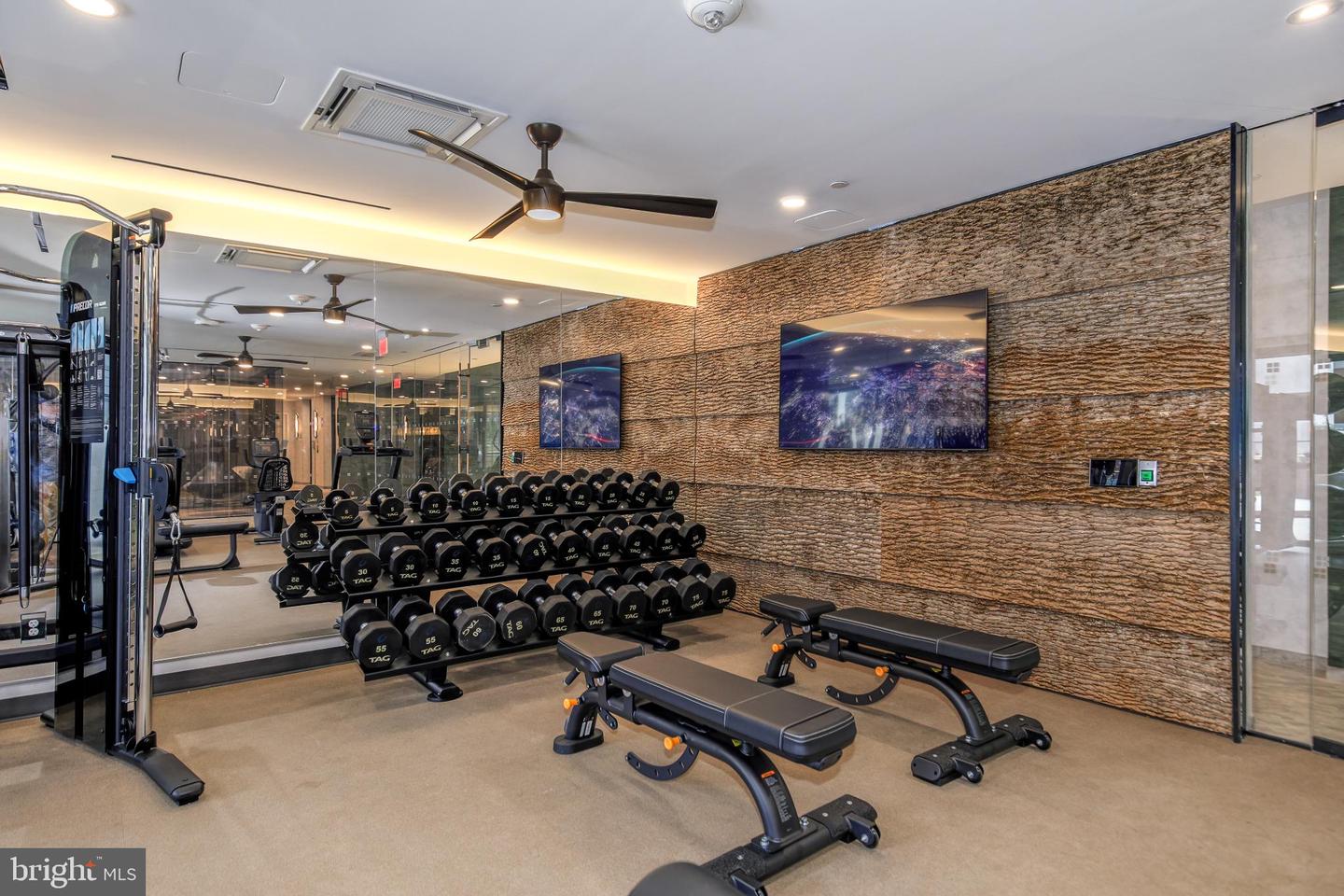 255 W. FALLS STATION BLVD #911, FALLS CHURCH, Virginia 22046, 2 Bedrooms Bedrooms, 4 Rooms Rooms,2 BathroomsBathrooms,Residential,For sale,255 W. FALLS STATION BLVD #911,VAFA2003194 MLS # VAFA2003194