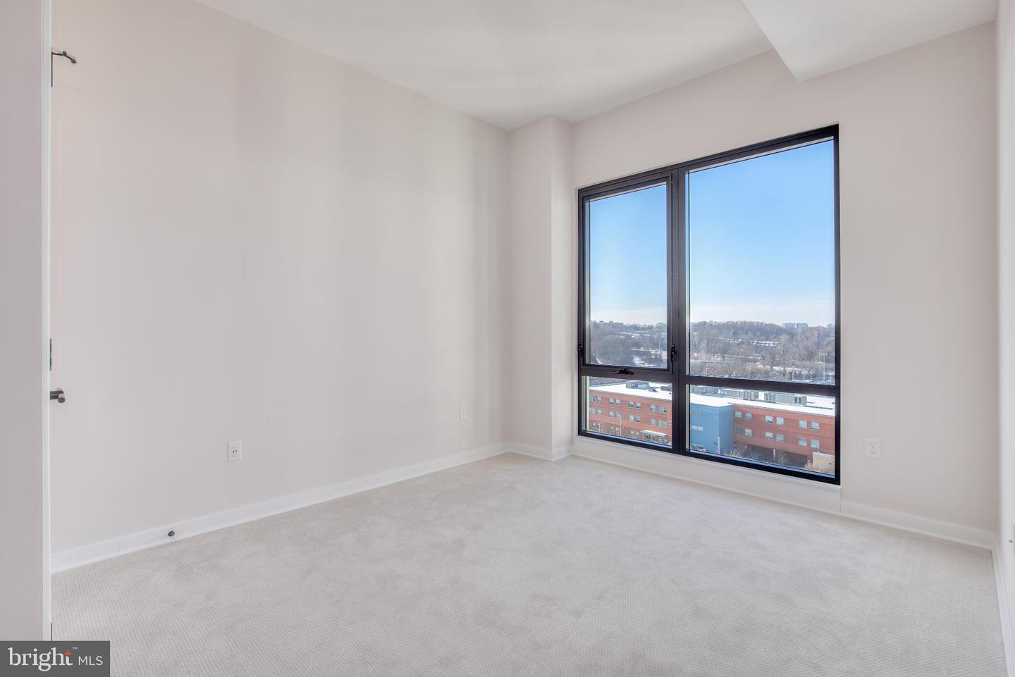 255 W. FALLS STATION BLVD #1004, FALLS CHURCH, Virginia 22046, 2 Bedrooms Bedrooms, 4 Rooms Rooms,2 BathroomsBathrooms,Residential,For sale,255 W. FALLS STATION BLVD #1004,VAFA2003196 MLS # VAFA2003196