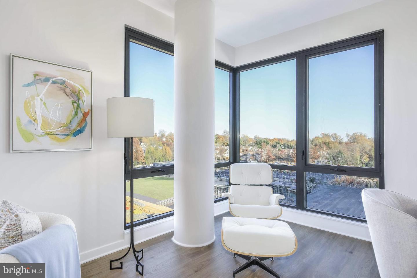 255 W. FALLS STATION BLVD #607, FALLS CHURCH, Virginia 22046, 3 Bedrooms Bedrooms, 5 Rooms Rooms,2 BathroomsBathrooms,Residential,For sale,255 W. FALLS STATION BLVD #607,VAFA2003202 MLS # VAFA2003202