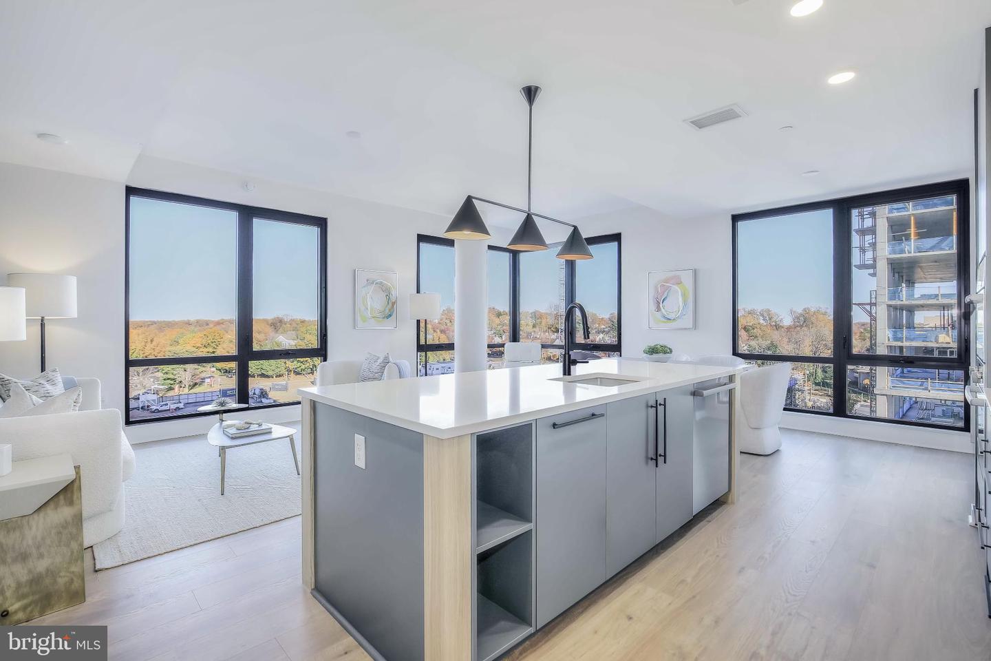 255 W. FALLS STATION BLVD #607, FALLS CHURCH, Virginia 22046, 3 Bedrooms Bedrooms, 5 Rooms Rooms,2 BathroomsBathrooms,Residential,For sale,255 W. FALLS STATION BLVD #607,VAFA2003202 MLS # VAFA2003202