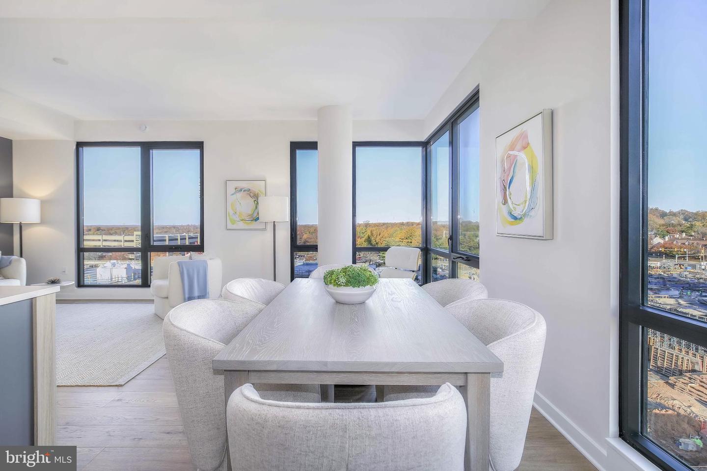 255 W. FALLS STATION BLVD #607, FALLS CHURCH, Virginia 22046, 3 Bedrooms Bedrooms, 5 Rooms Rooms,2 BathroomsBathrooms,Residential,For sale,255 W. FALLS STATION BLVD #607,VAFA2003202 MLS # VAFA2003202