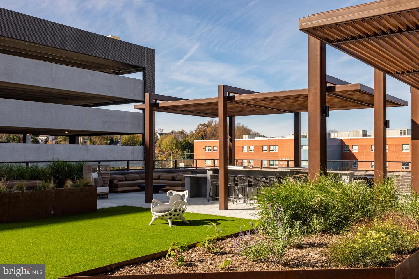 255 W. FALLS STATION BLVD #607, FALLS CHURCH, Virginia 22046, 3 Bedrooms Bedrooms, 5 Rooms Rooms,2 BathroomsBathrooms,Residential,For sale,255 W. FALLS STATION BLVD #607,VAFA2003202 MLS # VAFA2003202