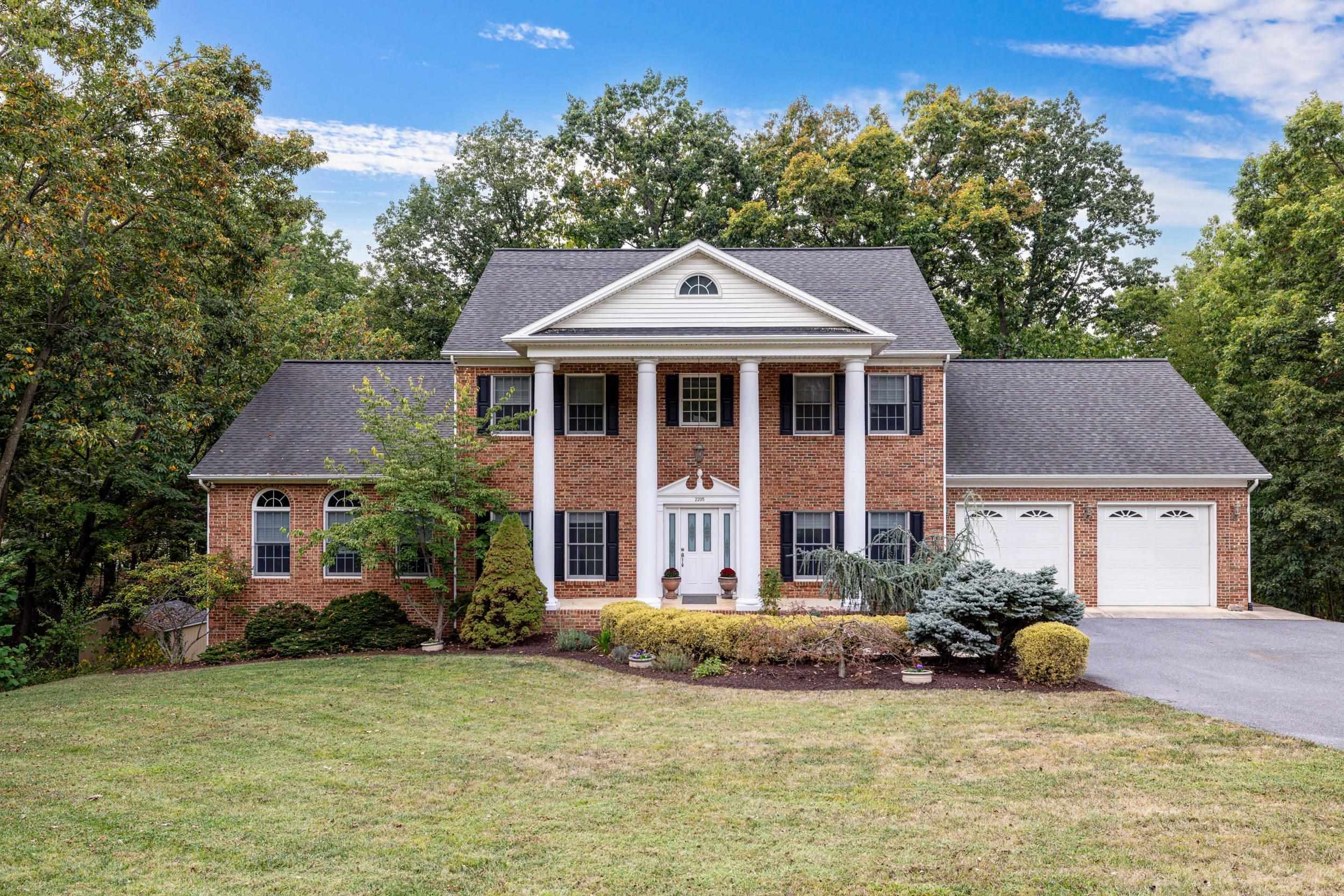 2205 PEARL LN, HARRISONBURG, Virginia 22801, 4 Bedrooms Bedrooms, ,3 BathroomsBathrooms,Residential,2205 PEARL LN,669591 MLS # 669591