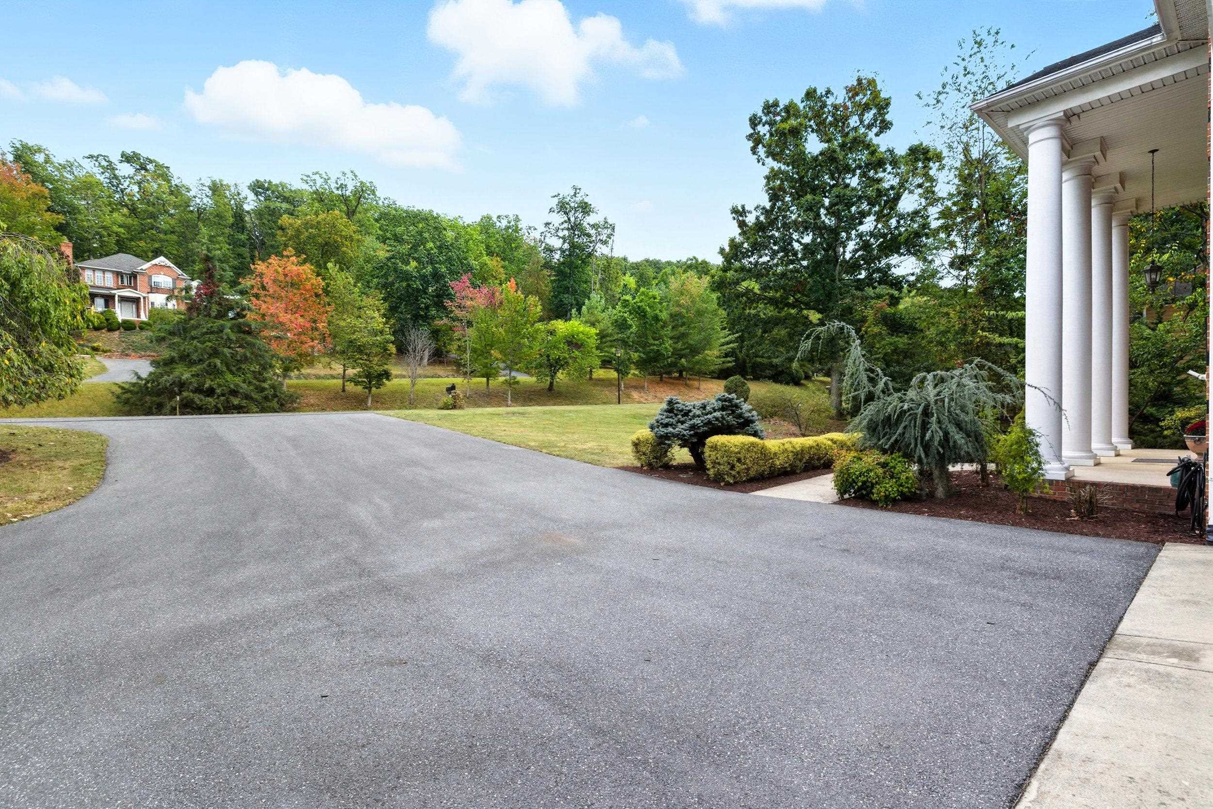 2205 PEARL LN, HARRISONBURG, Virginia 22801, 4 Bedrooms Bedrooms, ,3 BathroomsBathrooms,Residential,2205 PEARL LN,669591 MLS # 669591