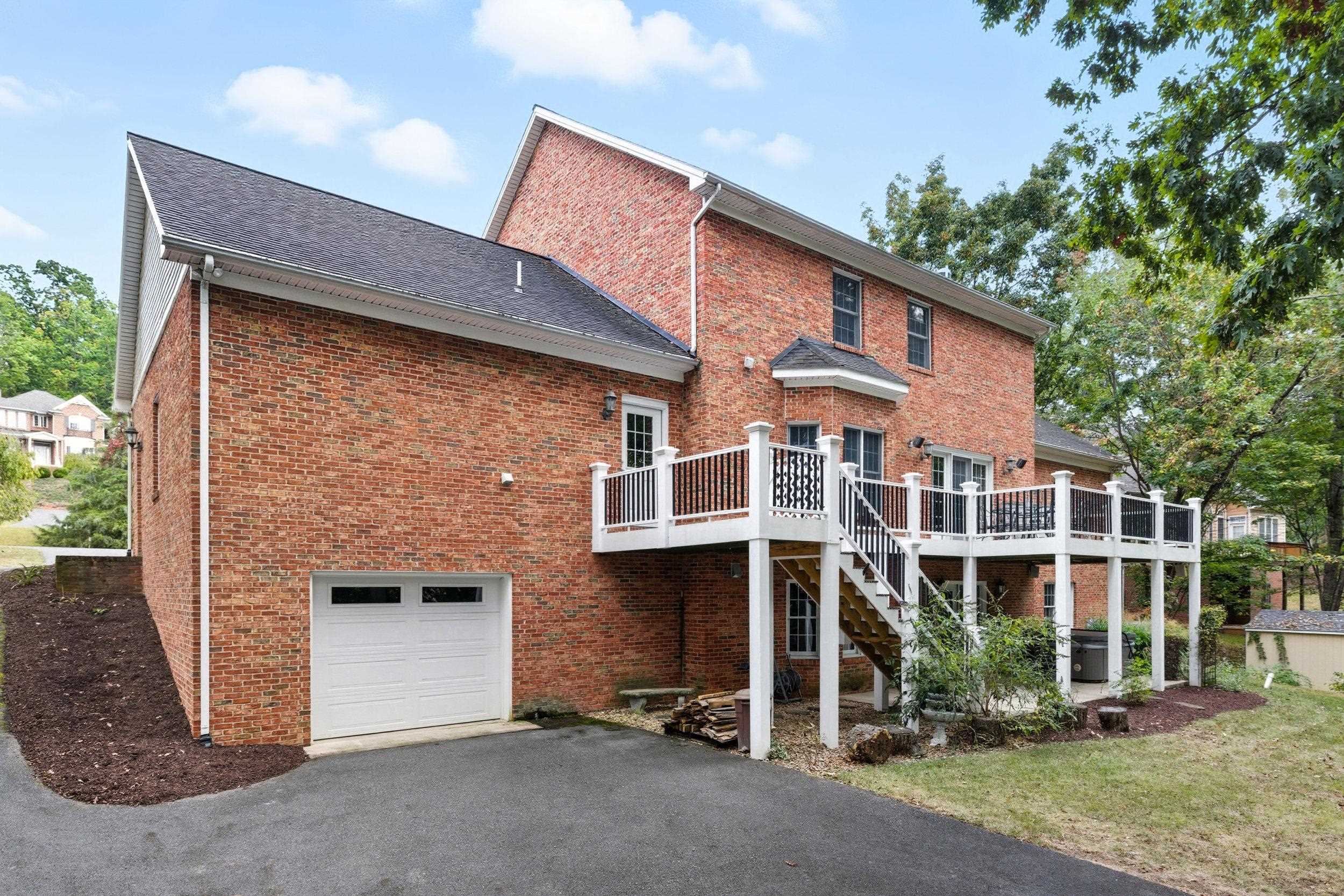 2205 PEARL LN, HARRISONBURG, Virginia 22801, 4 Bedrooms Bedrooms, ,3 BathroomsBathrooms,Residential,2205 PEARL LN,669591 MLS # 669591