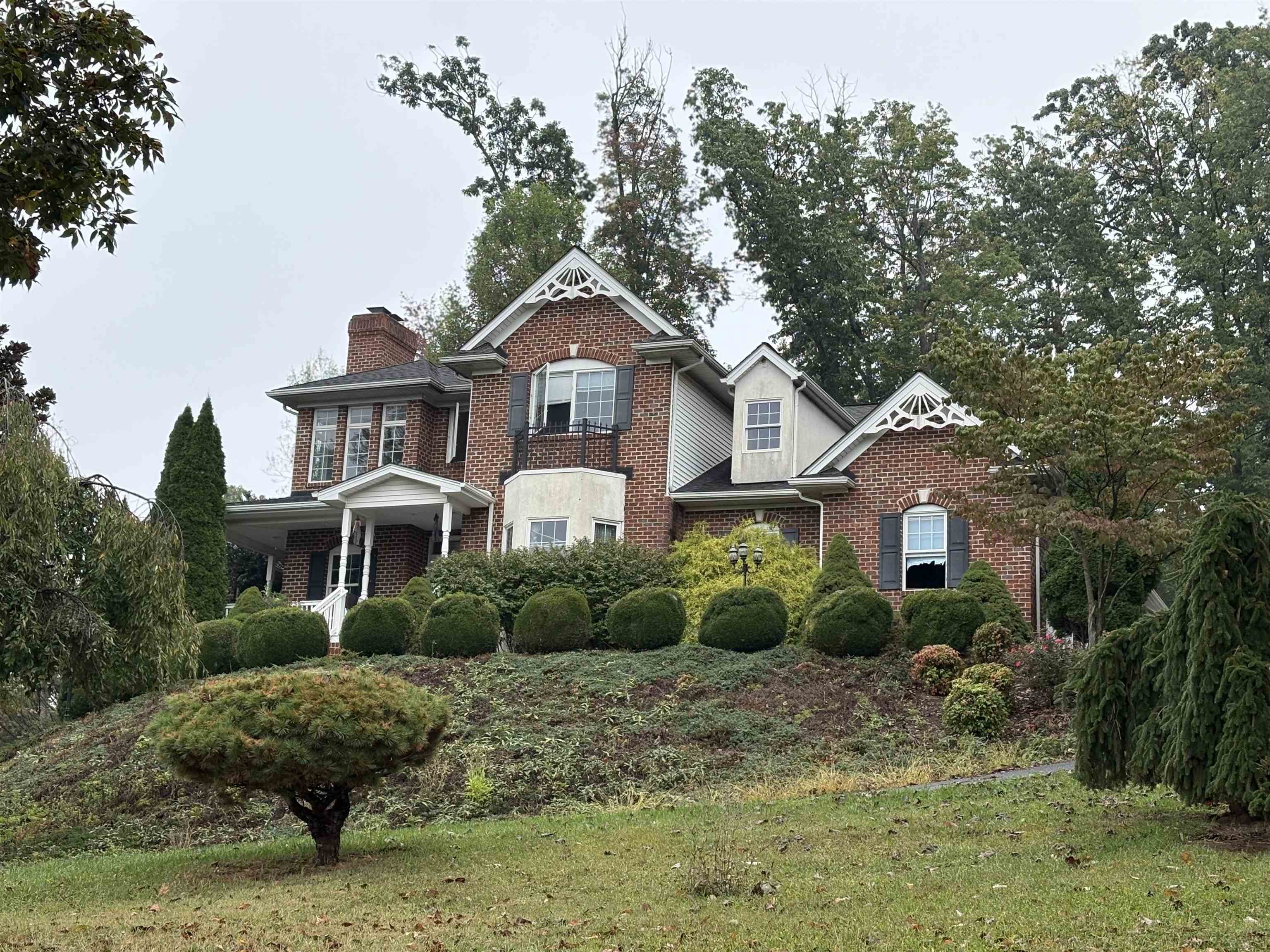 2289 PEARL LN, HARRISONBURG, Virginia 22801, 4 Bedrooms Bedrooms, ,5 BathroomsBathrooms,Residential,2289 PEARL LN,669594 MLS # 669594