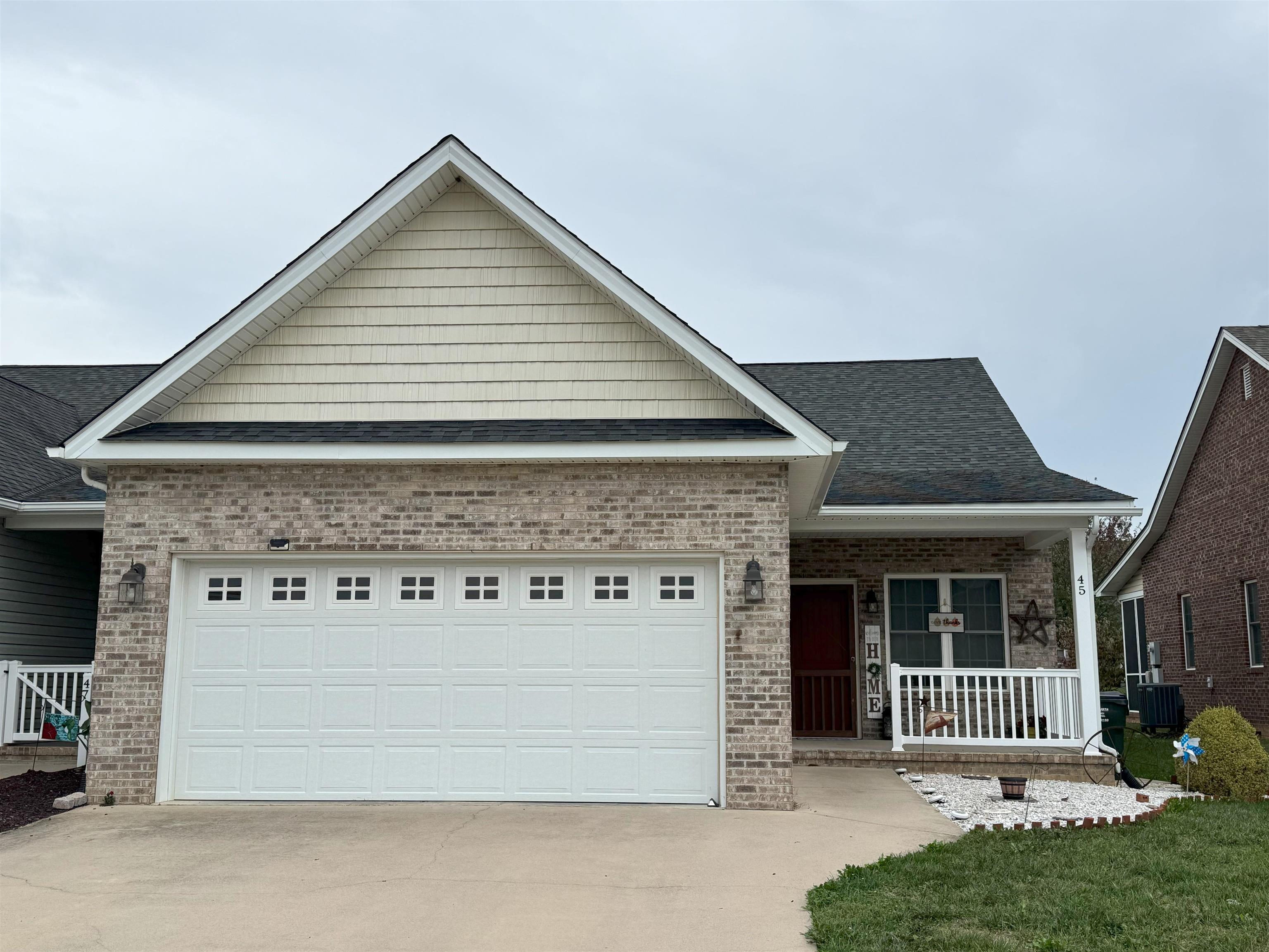 45 GEMSTONE DR, STUARTS DRAFT, Virginia 24477, 3 Bedrooms Bedrooms, ,2 BathroomsBathrooms,Residential,45 GEMSTONE DR,669599 MLS # 669599