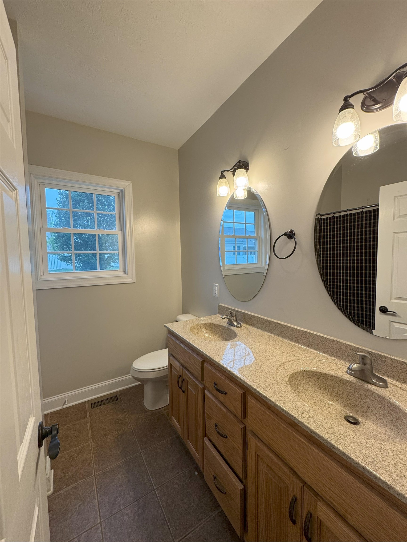 45 GEMSTONE DR, STUARTS DRAFT, Virginia 24477, 3 Bedrooms Bedrooms, ,2 BathroomsBathrooms,Residential,45 GEMSTONE DR,669599 MLS # 669599