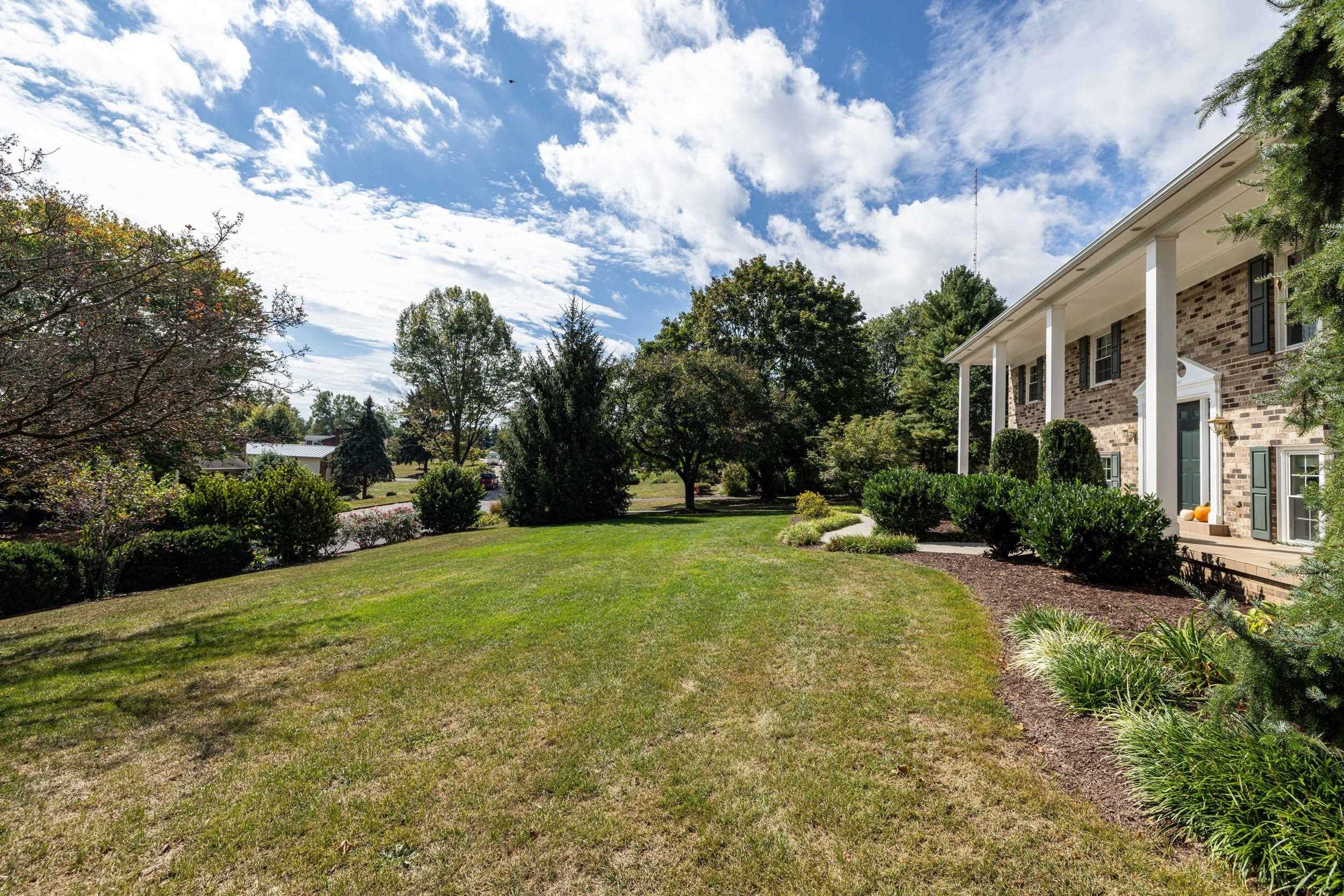 134 RORRER CIR, ROCKINGHAM, Virginia 22801, 4 Bedrooms Bedrooms, ,3 BathroomsBathrooms,Residential,134 RORRER CIR,669571 MLS # 669571