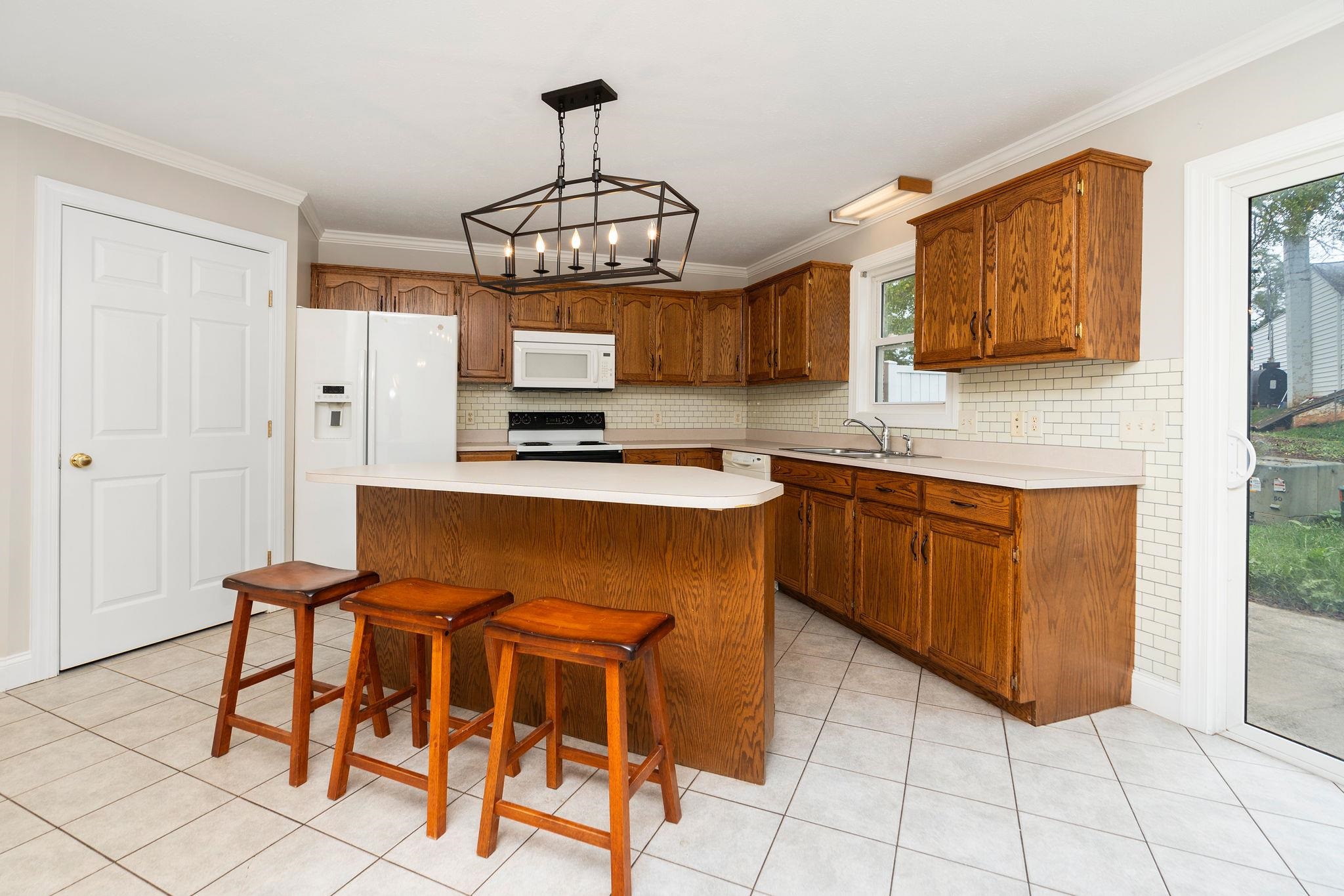 3865 MILL RACE CT, ROCKINGHAM, Virginia 22801, 3 Bedrooms Bedrooms, ,2 BathroomsBathrooms,Residential,3865 MILL RACE CT,669573 MLS # 669573