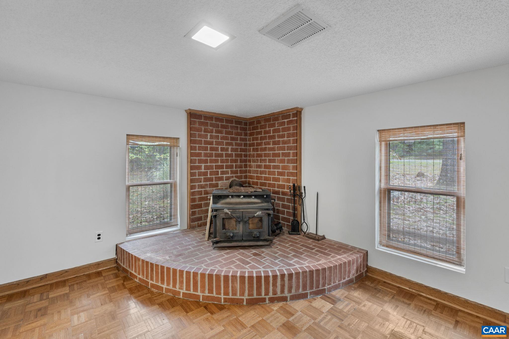 345 WALNUT SHADE RD, LOUISA, Virginia 23093, 2 Bedrooms Bedrooms, ,2 BathroomsBathrooms,Residential,Your Hideaway,345 WALNUT SHADE RD,669585 MLS # 669585
