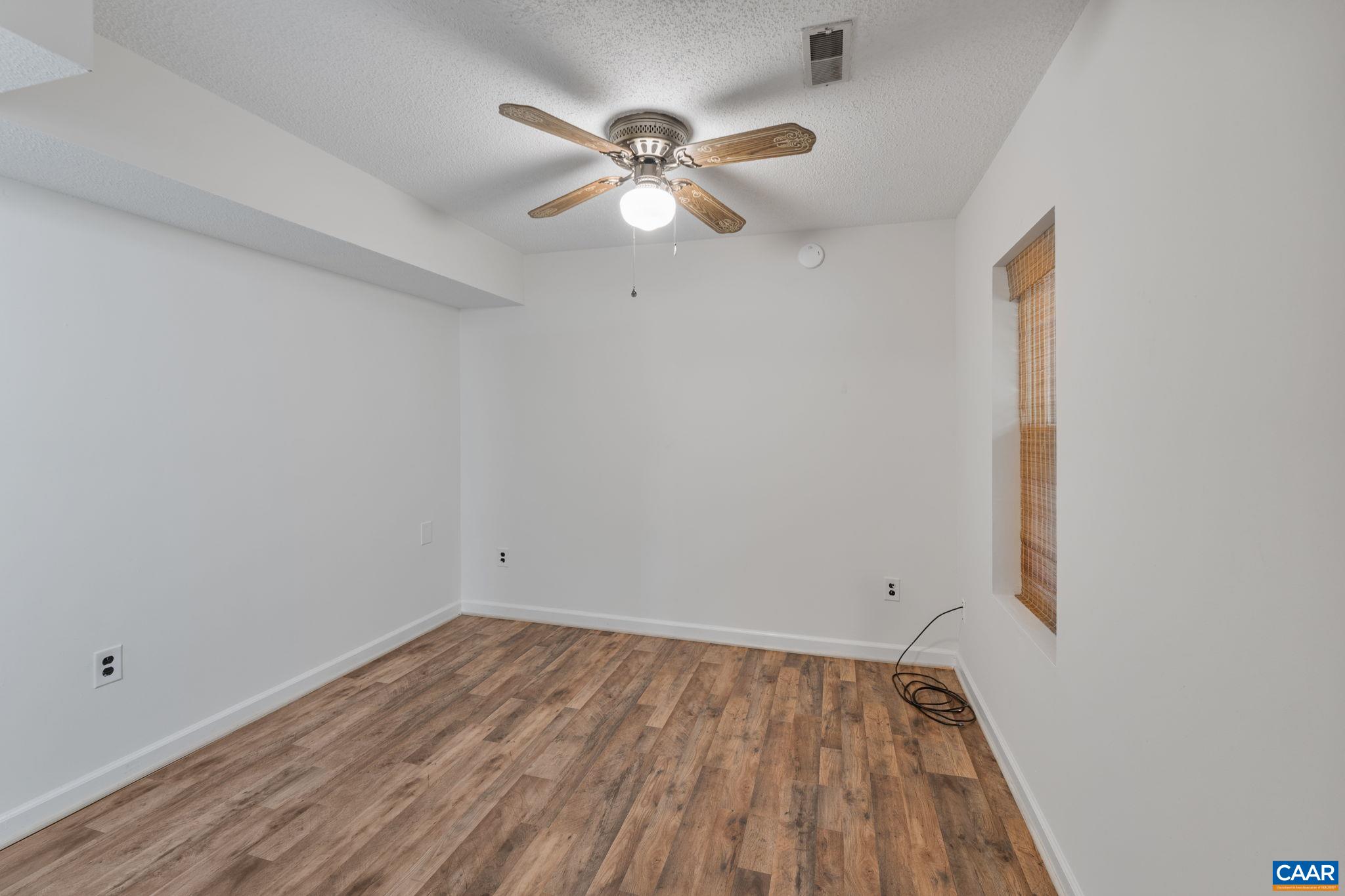 345 WALNUT SHADE RD, LOUISA, Virginia 23093, 2 Bedrooms Bedrooms, ,2 BathroomsBathrooms,Residential,Your Hideaway,345 WALNUT SHADE RD,669585 MLS # 669585