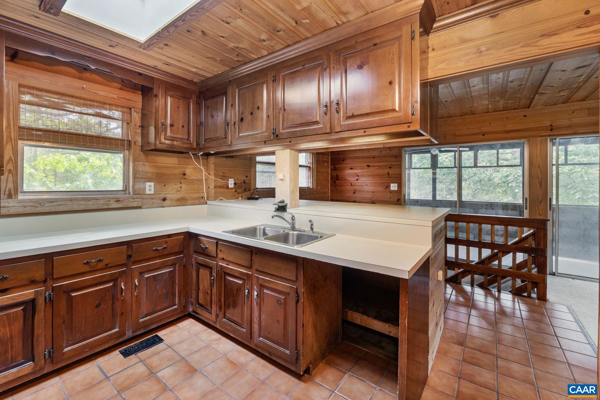 345 WALNUT SHADE RD, LOUISA, Virginia 23093, 2 Bedrooms Bedrooms, ,2 BathroomsBathrooms,Residential,Your Hideaway,345 WALNUT SHADE RD,669585 MLS # 669585