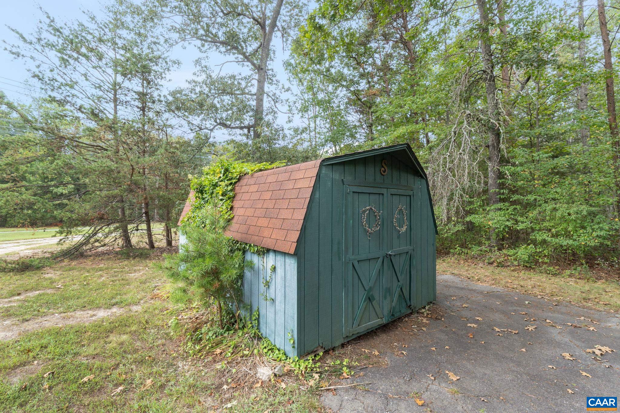 345 WALNUT SHADE RD, LOUISA, Virginia 23093, 2 Bedrooms Bedrooms, ,2 BathroomsBathrooms,Residential,Your Hideaway,345 WALNUT SHADE RD,669585 MLS # 669585