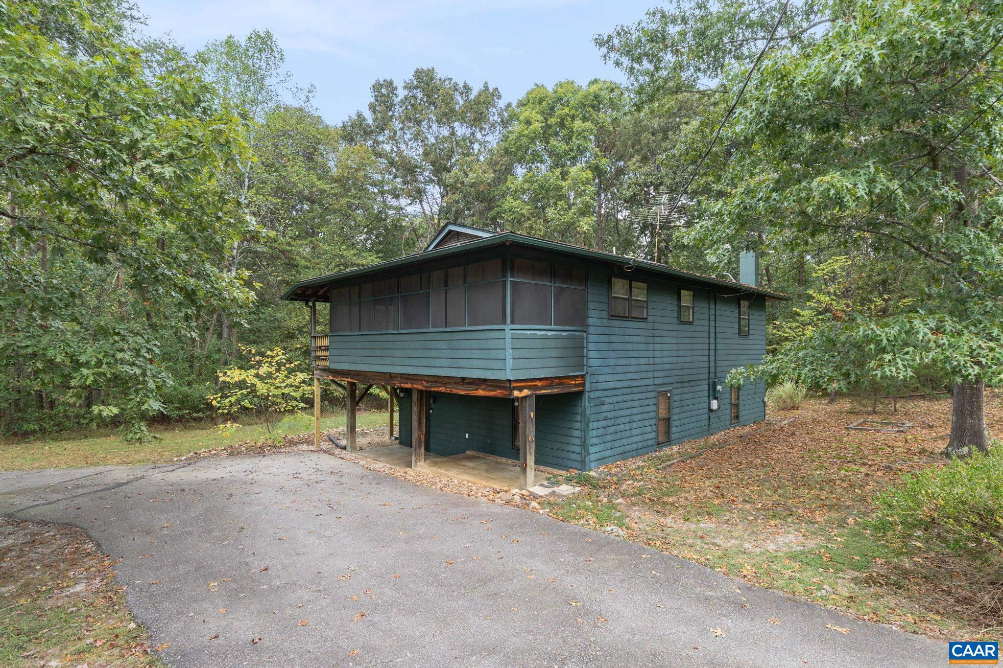345 WALNUT SHADE RD, LOUISA, Virginia 23093, 2 Bedrooms Bedrooms, ,2 BathroomsBathrooms,Residential,Your Hideaway,345 WALNUT SHADE RD,669585 MLS # 669585