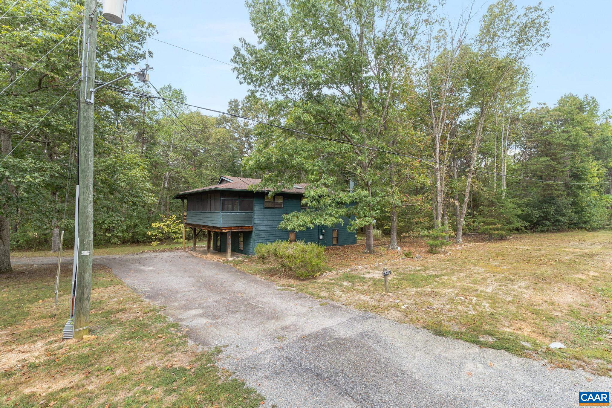 345 WALNUT SHADE RD, LOUISA, Virginia 23093, 2 Bedrooms Bedrooms, ,2 BathroomsBathrooms,Residential,Your Hideaway,345 WALNUT SHADE RD,669585 MLS # 669585