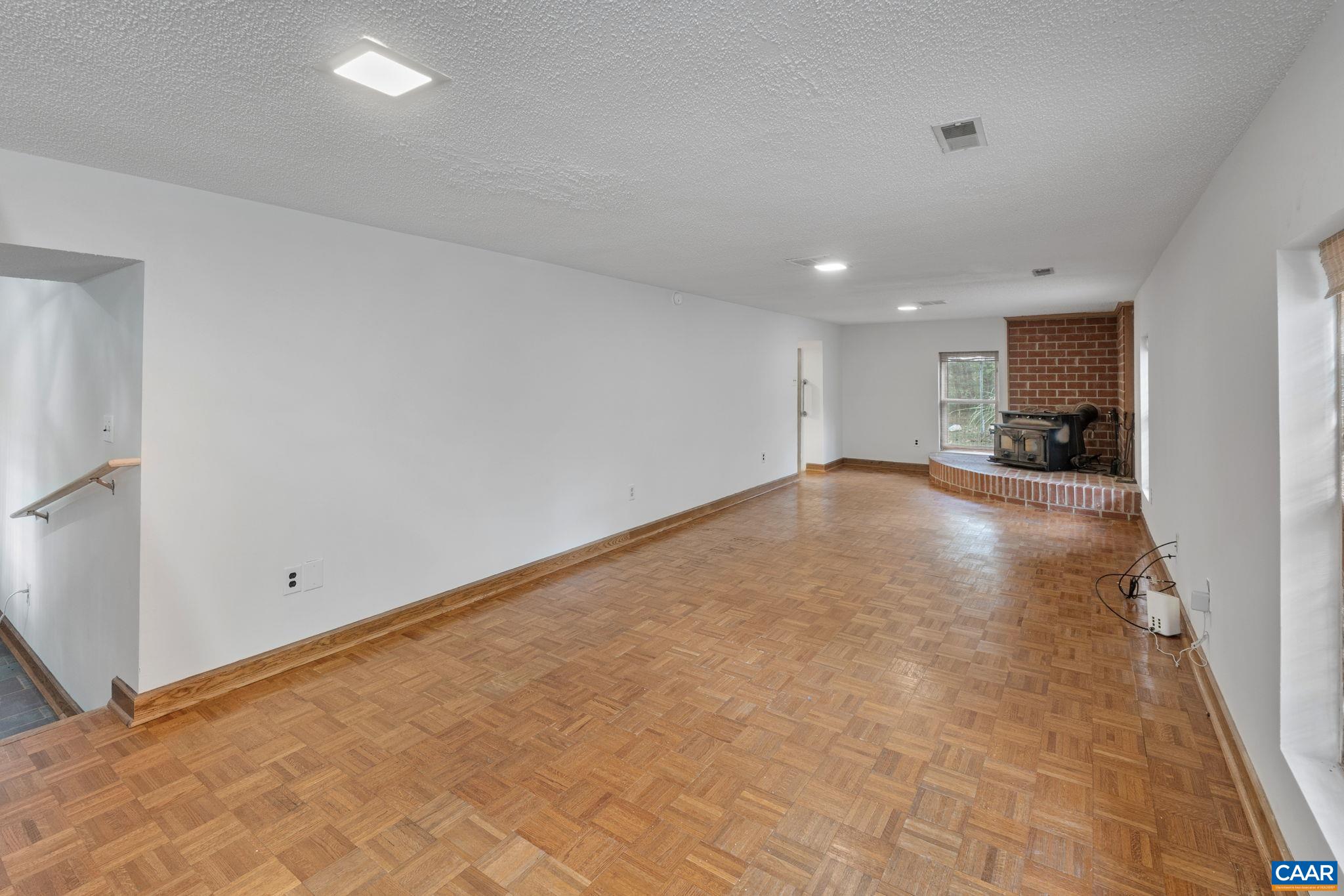 345 WALNUT SHADE RD, LOUISA, Virginia 23093, 2 Bedrooms Bedrooms, ,2 BathroomsBathrooms,Residential,Your Hideaway,345 WALNUT SHADE RD,669585 MLS # 669585