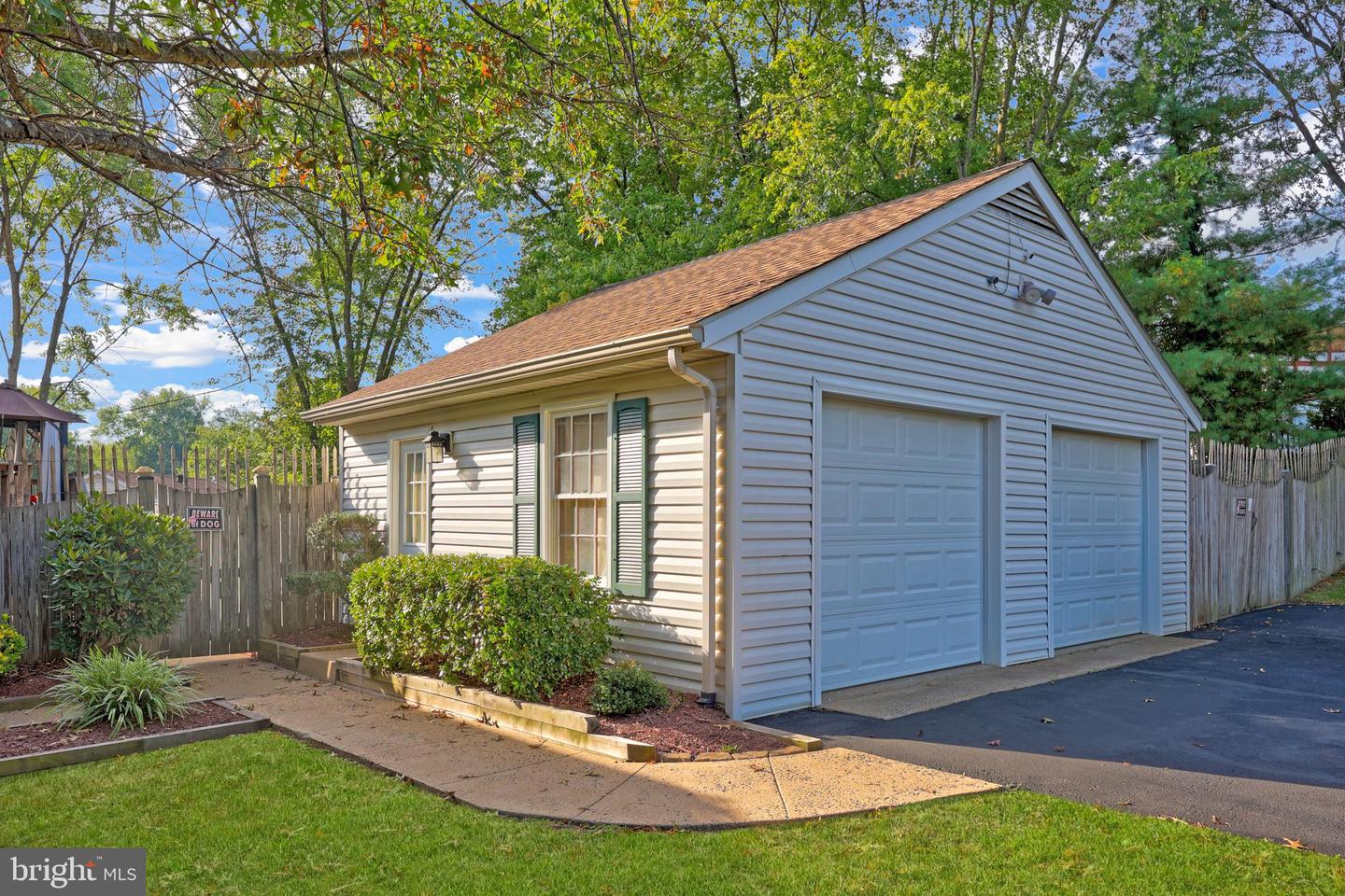 16 BUCK RD, STAFFORD, Virginia 22556, 5 Bedrooms Bedrooms, ,3 BathroomsBathrooms,Residential,For sale,16 BUCK RD,VAST2042042 MLS # VAST2042042