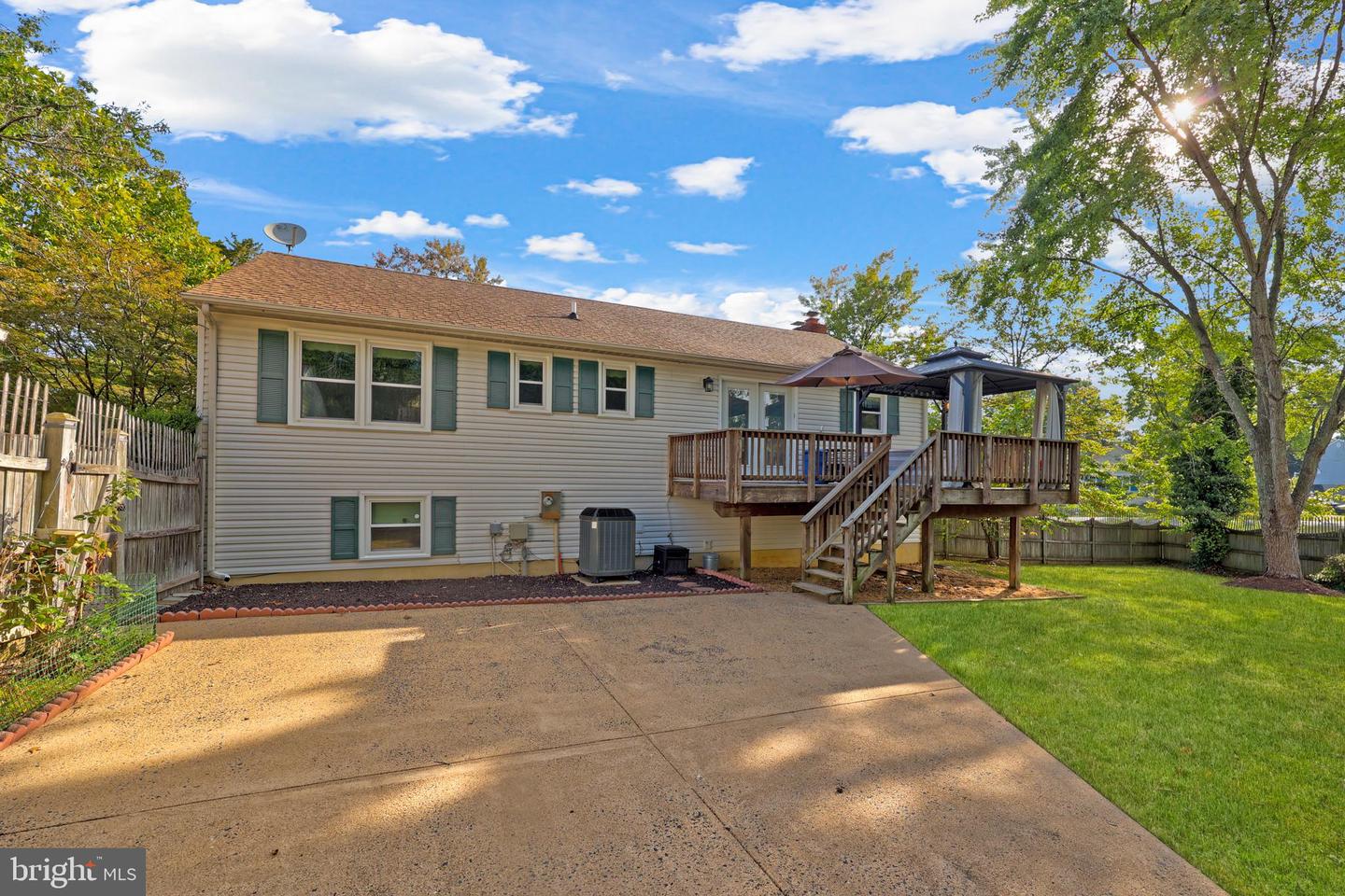 16 BUCK RD, STAFFORD, Virginia 22556, 5 Bedrooms Bedrooms, ,3 BathroomsBathrooms,Residential,For sale,16 BUCK RD,VAST2042042 MLS # VAST2042042