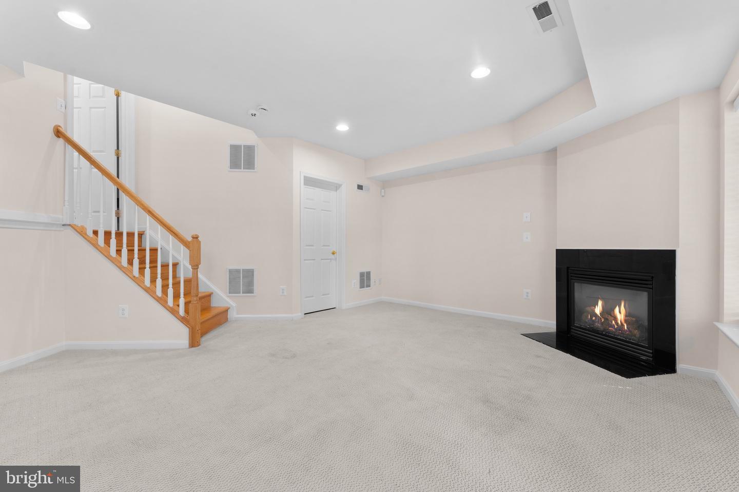4357 PALTON DR, DUMFRIES, Virginia 22025, 3 Bedrooms Bedrooms, ,3 BathroomsBathrooms,Residential,For sale,4357 PALTON DR,VAPW2102244 MLS # VAPW2102244