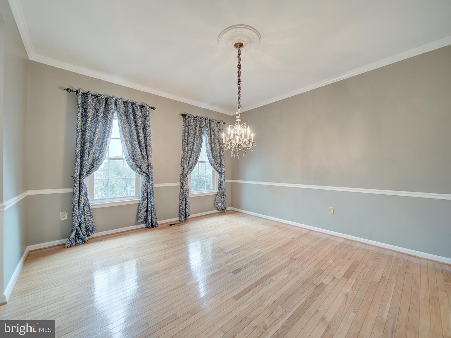 15292 SURREY HOUSE WAY, CENTREVILLE, Virginia 20120, 5 Bedrooms Bedrooms, ,3 BathroomsBathrooms,Residential,For sale,15292 SURREY HOUSE WAY,VAFX2264876 MLS # VAFX2264876