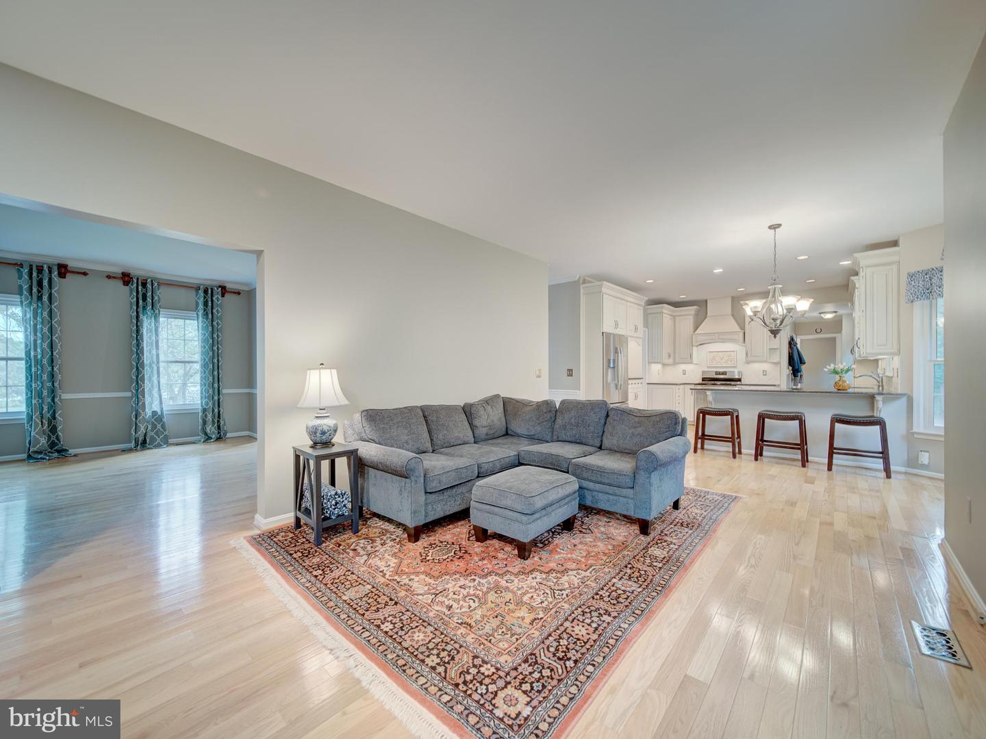 15292 SURREY HOUSE WAY, CENTREVILLE, Virginia 20120, 5 Bedrooms Bedrooms, ,3 BathroomsBathrooms,Residential,For sale,15292 SURREY HOUSE WAY,VAFX2264876 MLS # VAFX2264876
