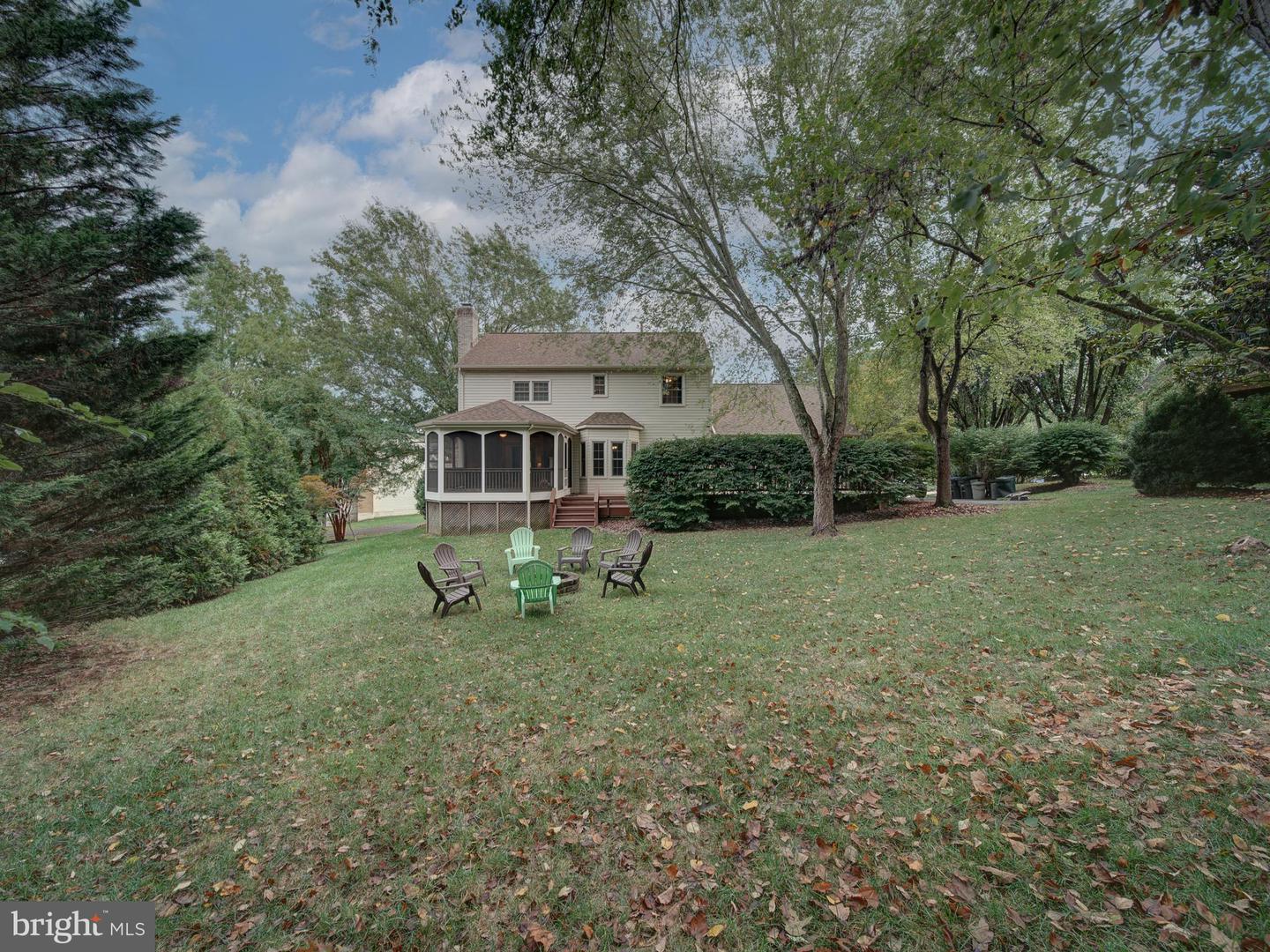 15292 SURREY HOUSE WAY, CENTREVILLE, Virginia 20120, 5 Bedrooms Bedrooms, ,3 BathroomsBathrooms,Residential,For sale,15292 SURREY HOUSE WAY,VAFX2264876 MLS # VAFX2264876