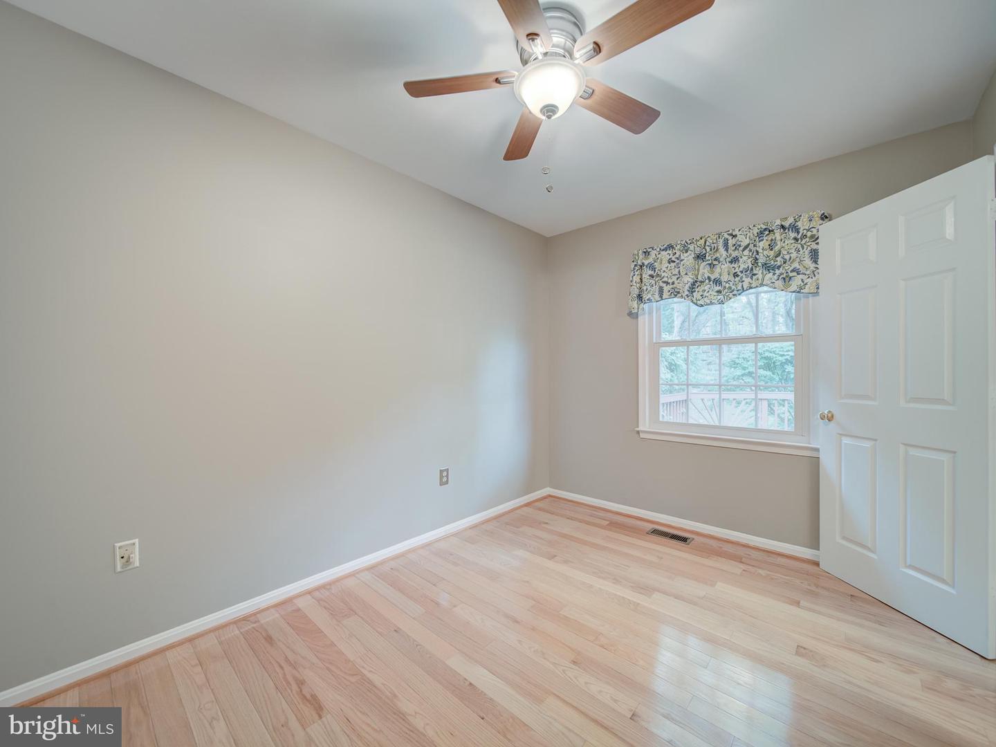 15292 SURREY HOUSE WAY, CENTREVILLE, Virginia 20120, 5 Bedrooms Bedrooms, ,3 BathroomsBathrooms,Residential,For sale,15292 SURREY HOUSE WAY,VAFX2264876 MLS # VAFX2264876