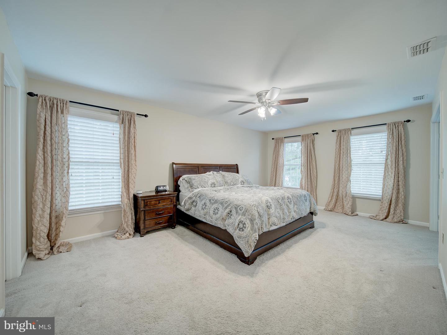 15292 SURREY HOUSE WAY, CENTREVILLE, Virginia 20120, 5 Bedrooms Bedrooms, ,3 BathroomsBathrooms,Residential,For sale,15292 SURREY HOUSE WAY,VAFX2264876 MLS # VAFX2264876
