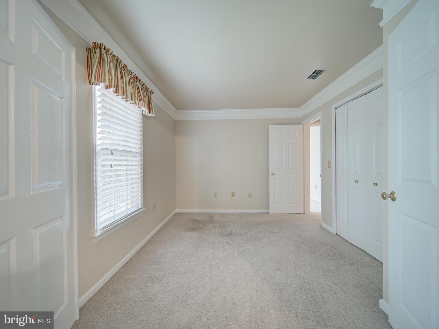 15292 SURREY HOUSE WAY, CENTREVILLE, Virginia 20120, 5 Bedrooms Bedrooms, ,3 BathroomsBathrooms,Residential,For sale,15292 SURREY HOUSE WAY,VAFX2264876 MLS # VAFX2264876