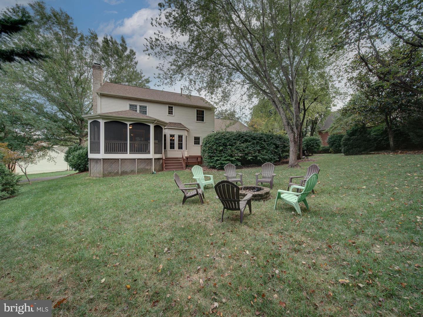 15292 SURREY HOUSE WAY, CENTREVILLE, Virginia 20120, 5 Bedrooms Bedrooms, ,3 BathroomsBathrooms,Residential,For sale,15292 SURREY HOUSE WAY,VAFX2264876 MLS # VAFX2264876