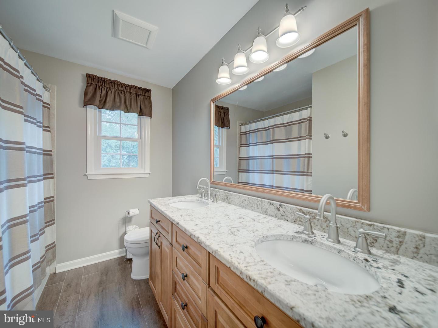 15292 SURREY HOUSE WAY, CENTREVILLE, Virginia 20120, 5 Bedrooms Bedrooms, ,3 BathroomsBathrooms,Residential,For sale,15292 SURREY HOUSE WAY,VAFX2264876 MLS # VAFX2264876