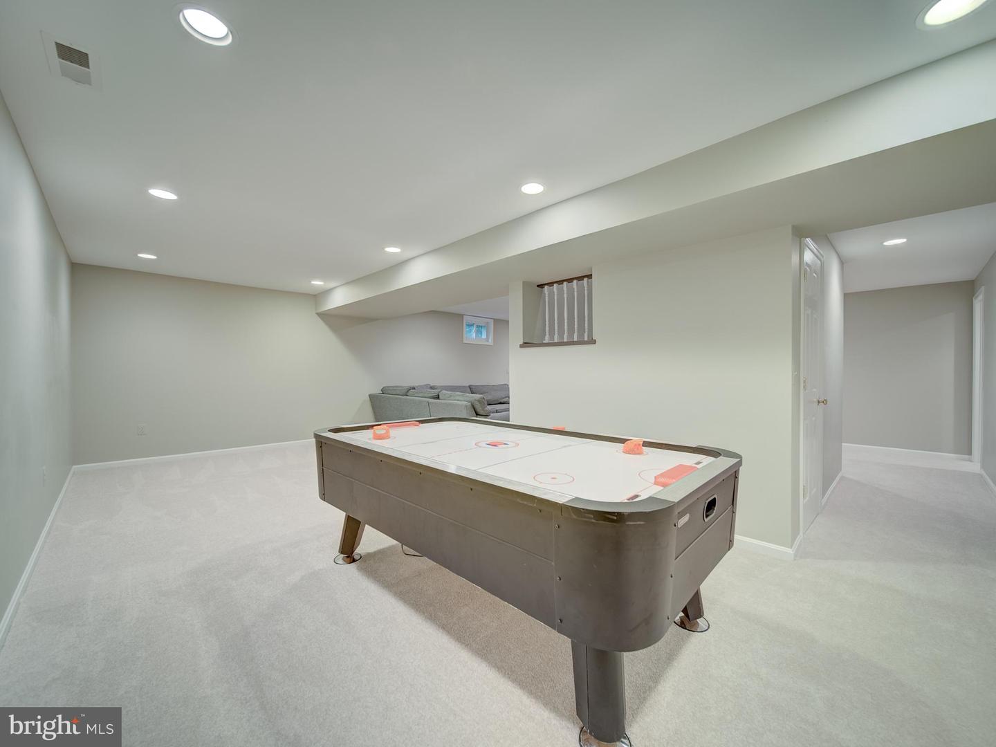15292 SURREY HOUSE WAY, CENTREVILLE, Virginia 20120, 5 Bedrooms Bedrooms, ,3 BathroomsBathrooms,Residential,For sale,15292 SURREY HOUSE WAY,VAFX2264876 MLS # VAFX2264876