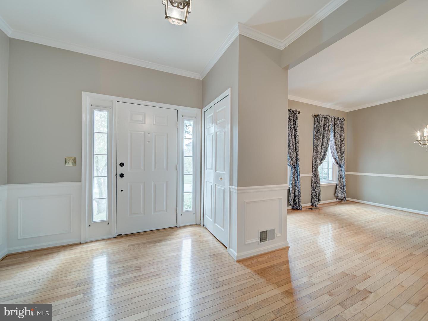 15292 SURREY HOUSE WAY, CENTREVILLE, Virginia 20120, 5 Bedrooms Bedrooms, ,3 BathroomsBathrooms,Residential,For sale,15292 SURREY HOUSE WAY,VAFX2264876 MLS # VAFX2264876