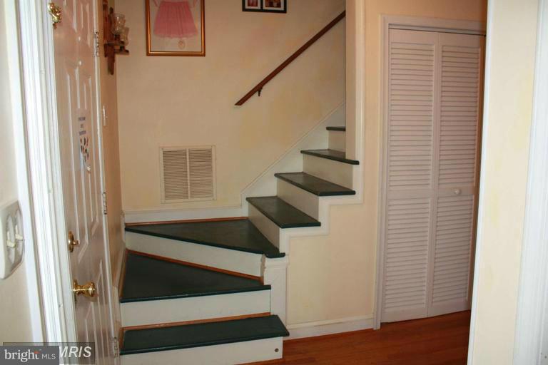 656 ROCKY KNOLL ARCH, CULPEPER, Virginia 22701, 4 Bedrooms Bedrooms, ,2 BathroomsBathrooms,Residential,For sale,656 ROCKY KNOLL ARCH,VACU2011498 MLS # VACU2011498