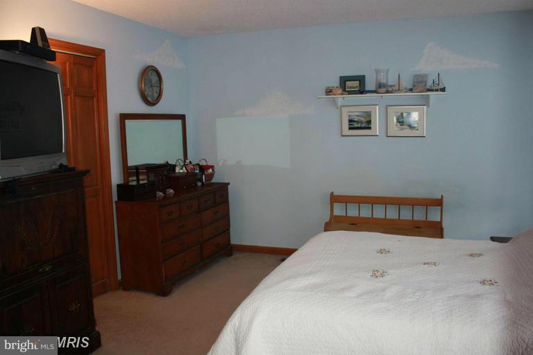 656 ROCKY KNOLL ARCH, CULPEPER, Virginia 22701, 4 Bedrooms Bedrooms, ,2 BathroomsBathrooms,Residential,For sale,656 ROCKY KNOLL ARCH,VACU2011498 MLS # VACU2011498