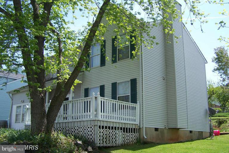 656 ROCKY KNOLL ARCH, CULPEPER, Virginia 22701, 4 Bedrooms Bedrooms, ,2 BathroomsBathrooms,Residential,For sale,656 ROCKY KNOLL ARCH,VACU2011498 MLS # VACU2011498