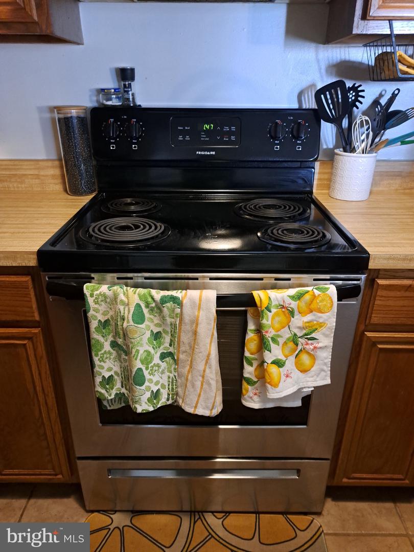 200 DOVER PL #2, STAFFORD, Virginia 22556, 2 Bedrooms Bedrooms, 4 Rooms Rooms,2 BathroomsBathrooms,Residential,For sale,200 DOVER PL #2,VAST2042504 MLS # VAST2042504